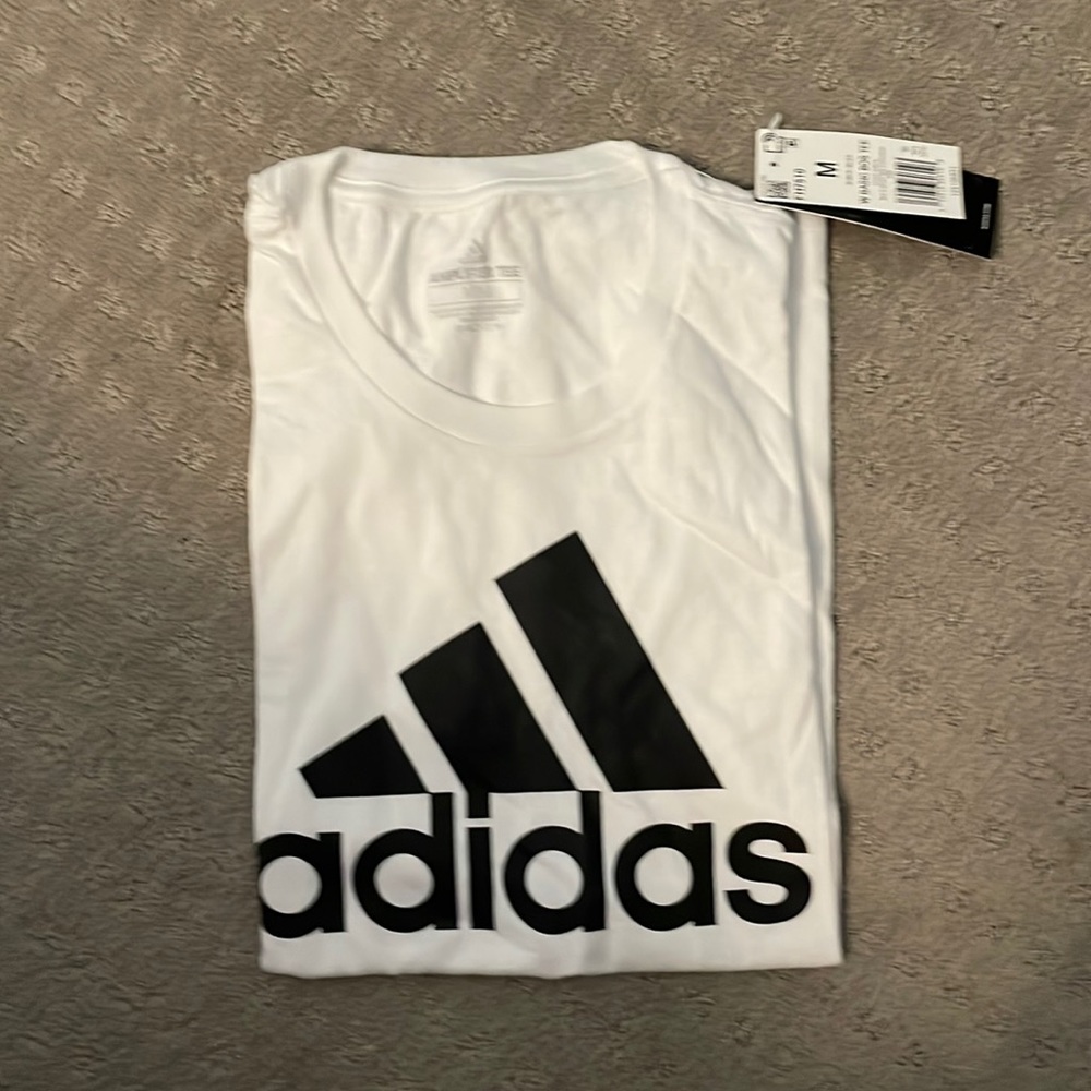 *NEW. Woman’s adidas brand new tshirt